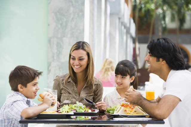 Menu dla dzieci w kawiarni dla troskliwych rodziców