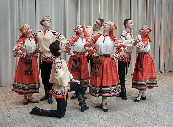 Quadrille to żywy, szybki taniec. Rodzaje ćwiartek