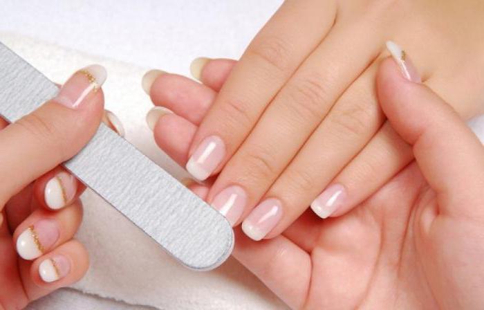 jak zrobić manicure krawędzi 