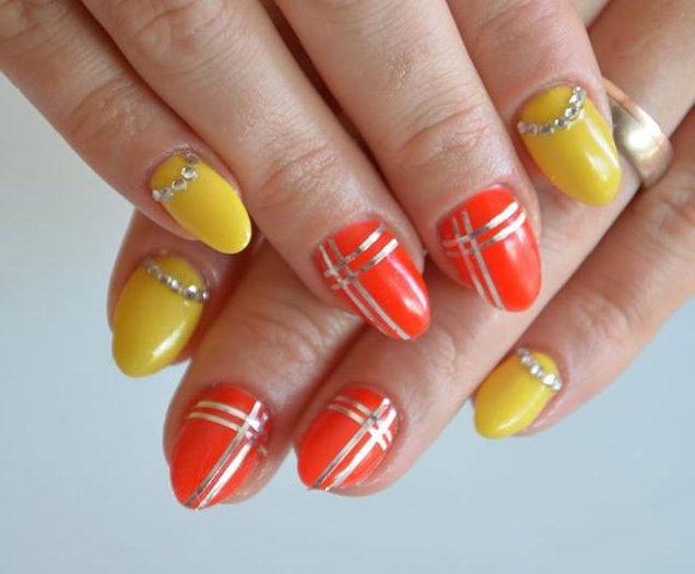 manicure pomarańczowy zdjęcie 