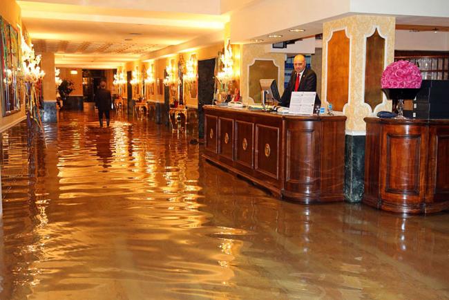 Powódź w Wenecji. Element nie oszczędza miasta