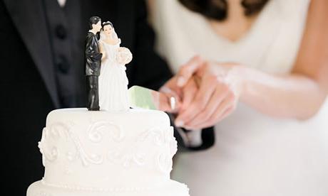 Wniosek do sekretarza: ile należy dać przed ceremonią ślubną?